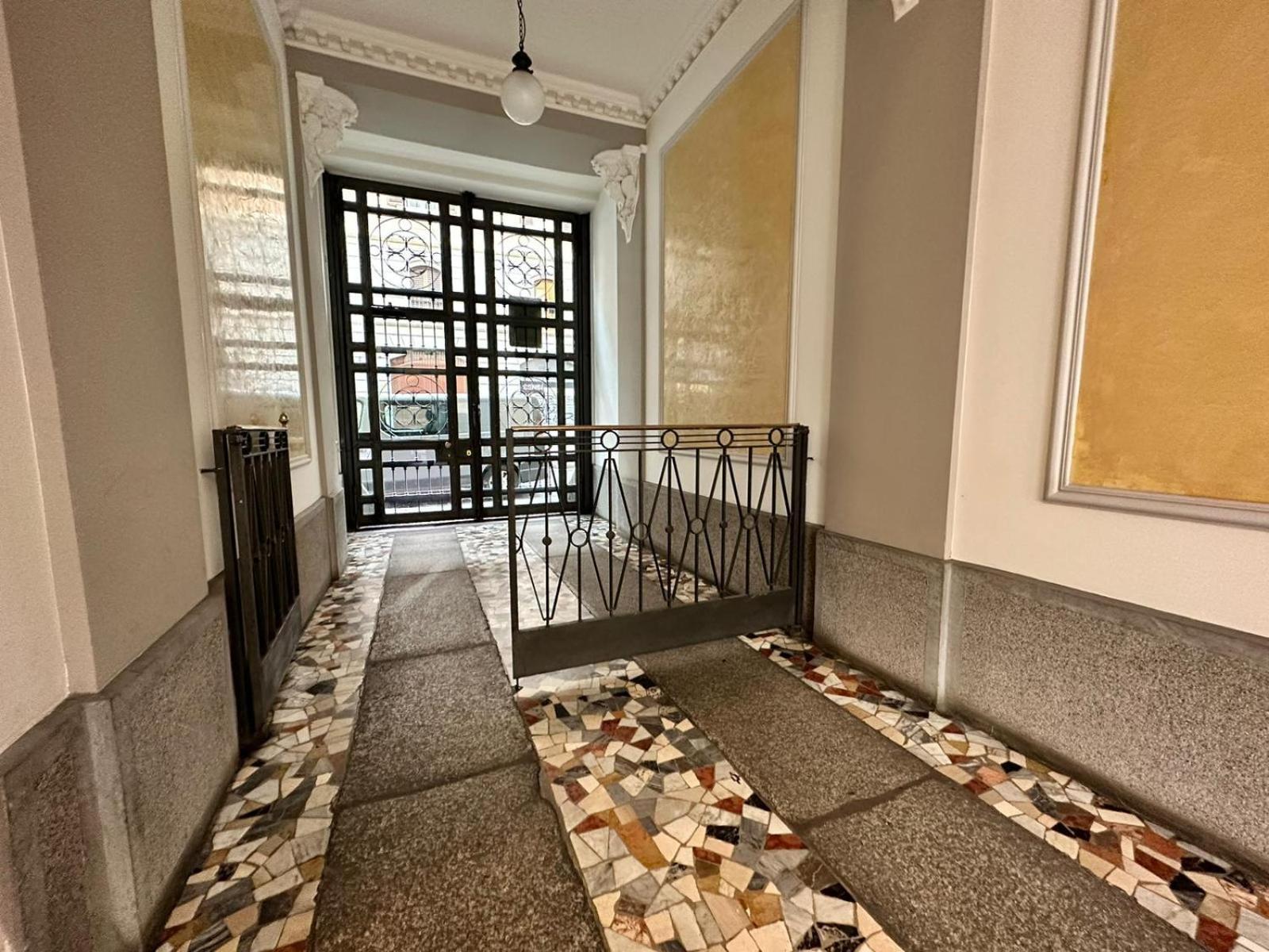 Comecasa Studio Vicino Stazione Centrale Мілан Екстер'єр фото